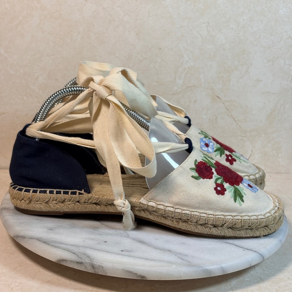 Brooks Brothers Red Fleece Espadrille Sandals Floral Embroidered Woman's 8 - Picture 7 of 13